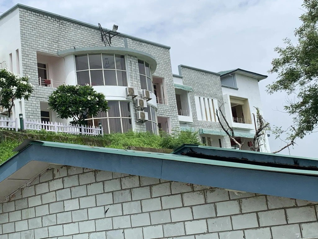 Treeoise Resort