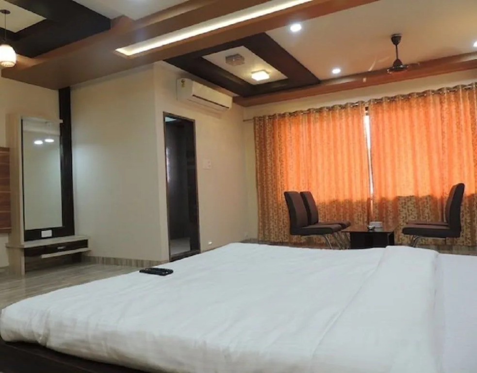 Room Maangta 125 - Kalyan East