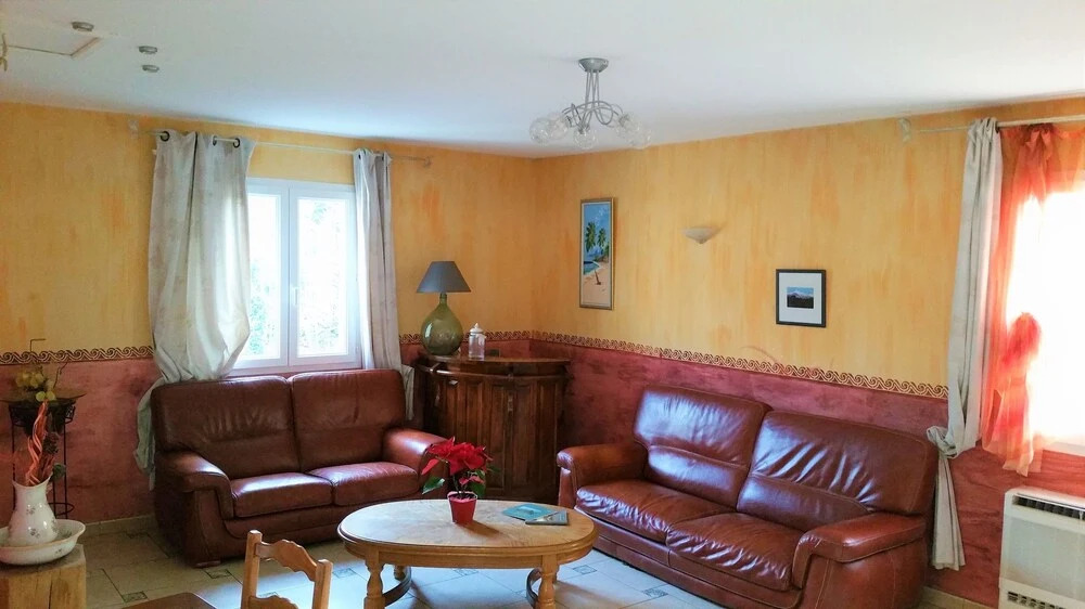 Villa With 4 Bedrooms in Malaucène, With Wonderful Mountain View, Priv