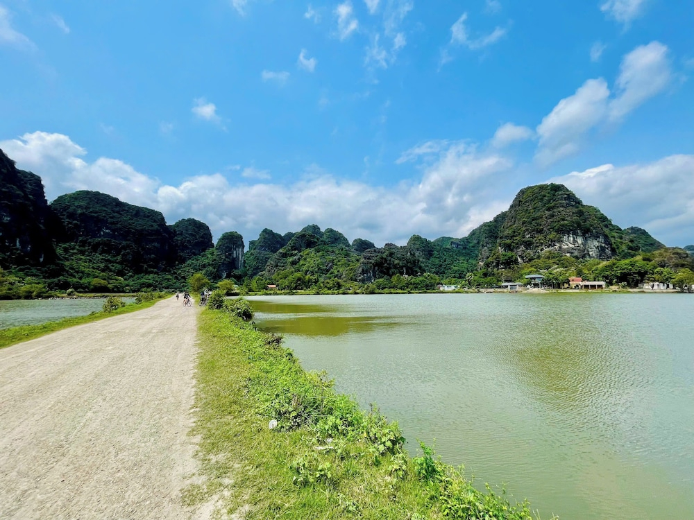 Trang An Pristine View Homestay