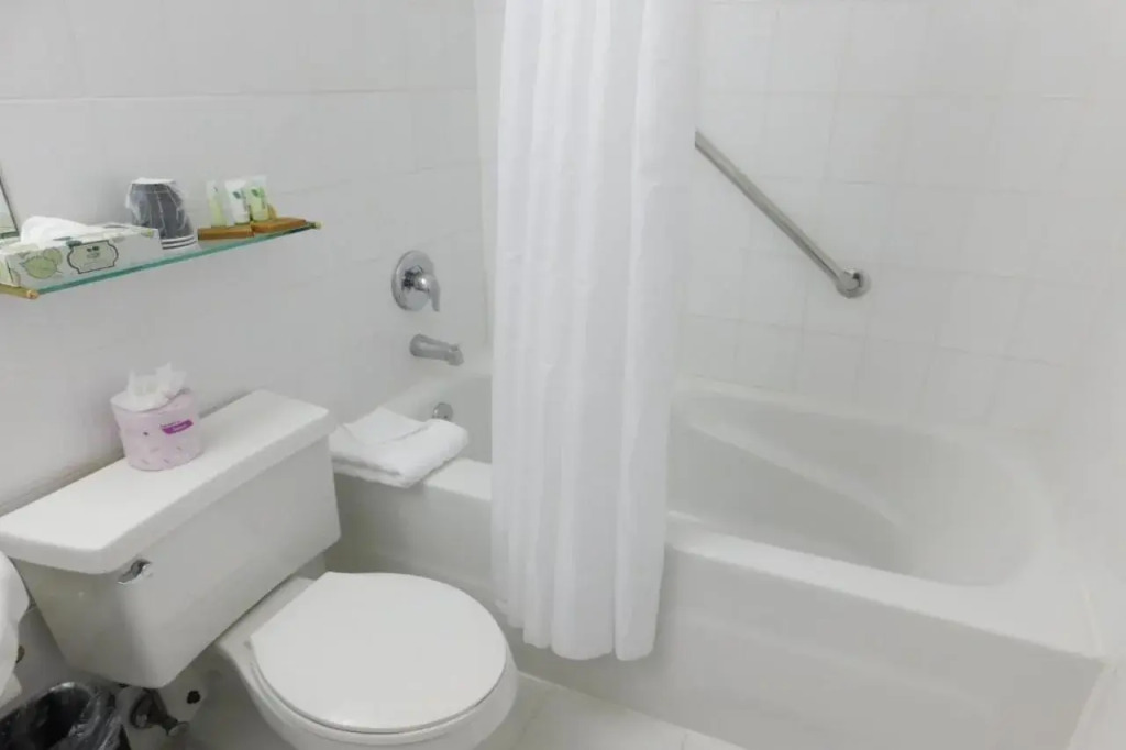 Отель Garner Hotel North Bergen - NYC Gateway by IHG