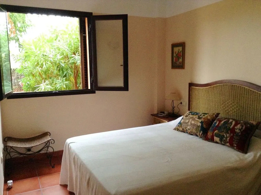 Bajo con Terraza Privada Marina Sant Jordi