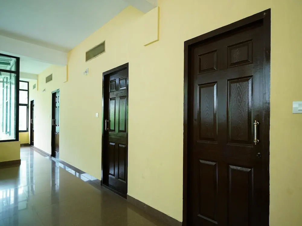 OYO 14368 Evergreen Holiday Home