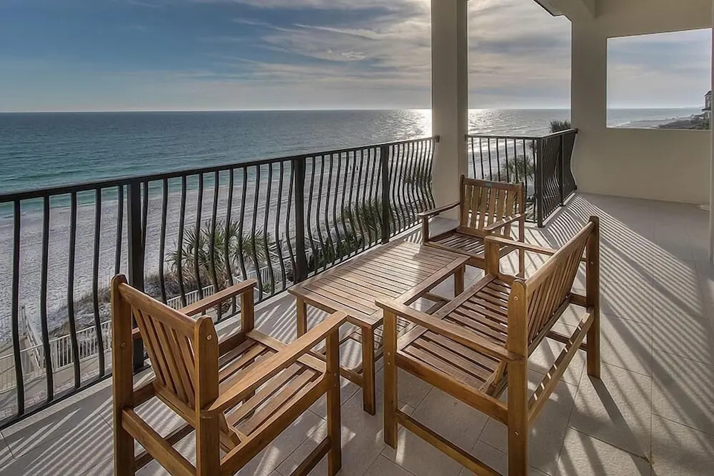 Not the Norm 11 Bedroom Holiday Home by Five Star Properties