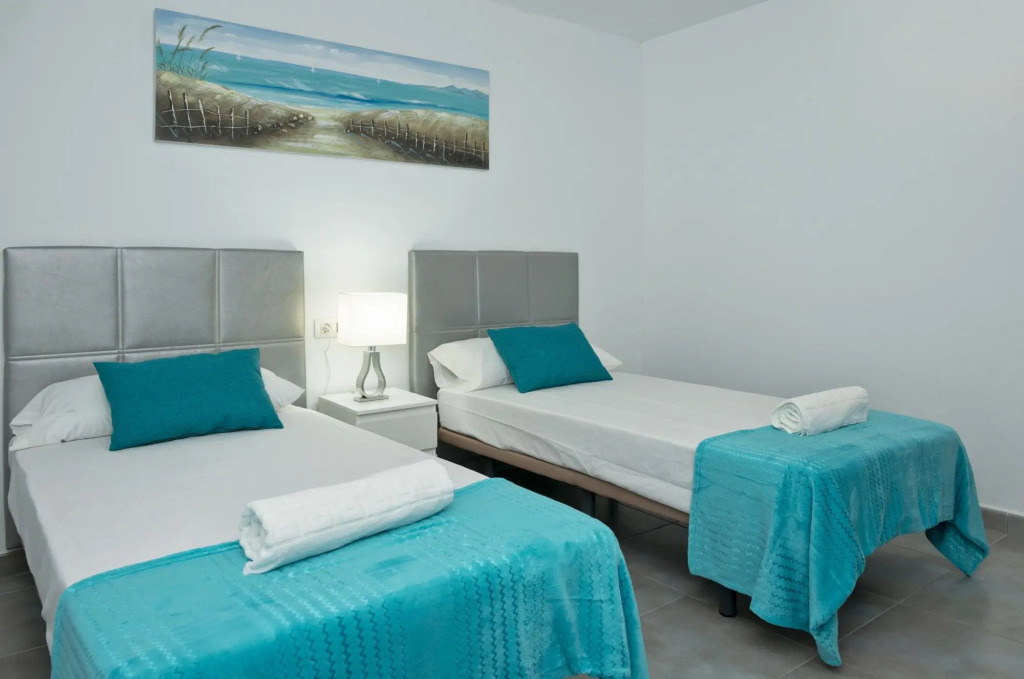 Villa Bellamar Large Heated Private Pool Walk to Beach Wifi Car Not Required - 3093
