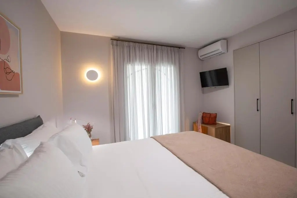 Grappolo Lefkada Villas - Athiri, 5 min from wonderful Ai Giannis beach & Lefkada town
