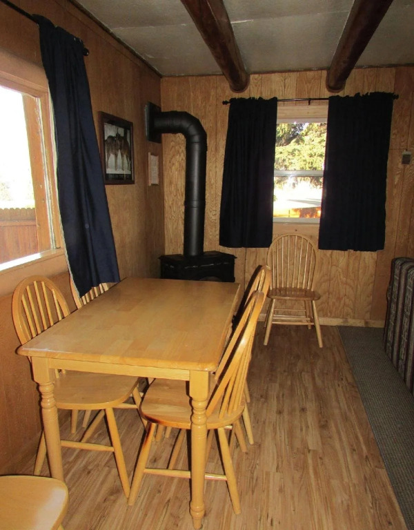 Ute Bluff Lodge, Cabins and RV park