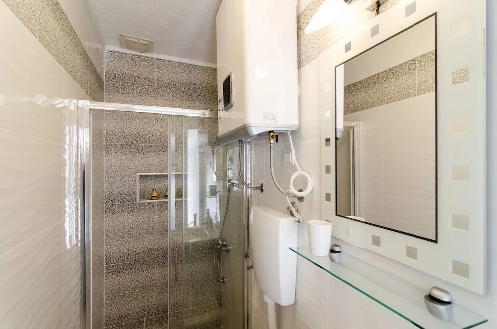 White Wave Guest House