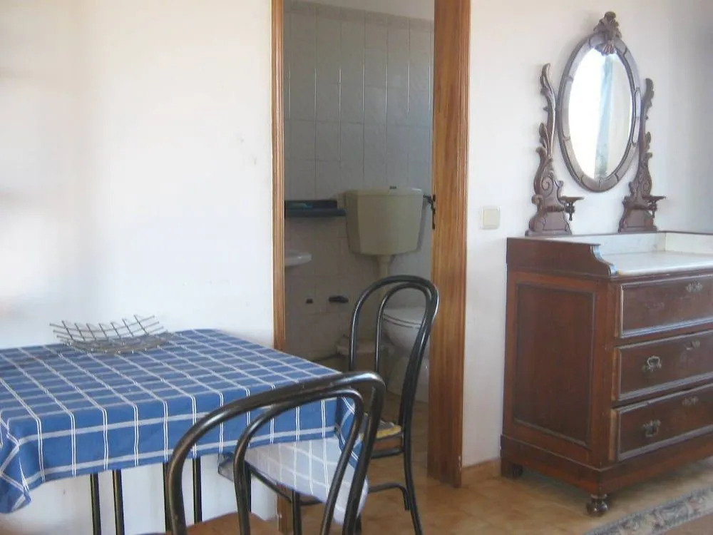 Room in Guest Room - Private Room on a Terrace With Garden