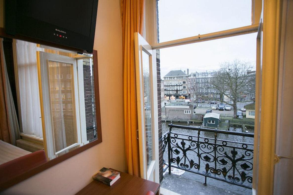 Quentin Canal House Hotel