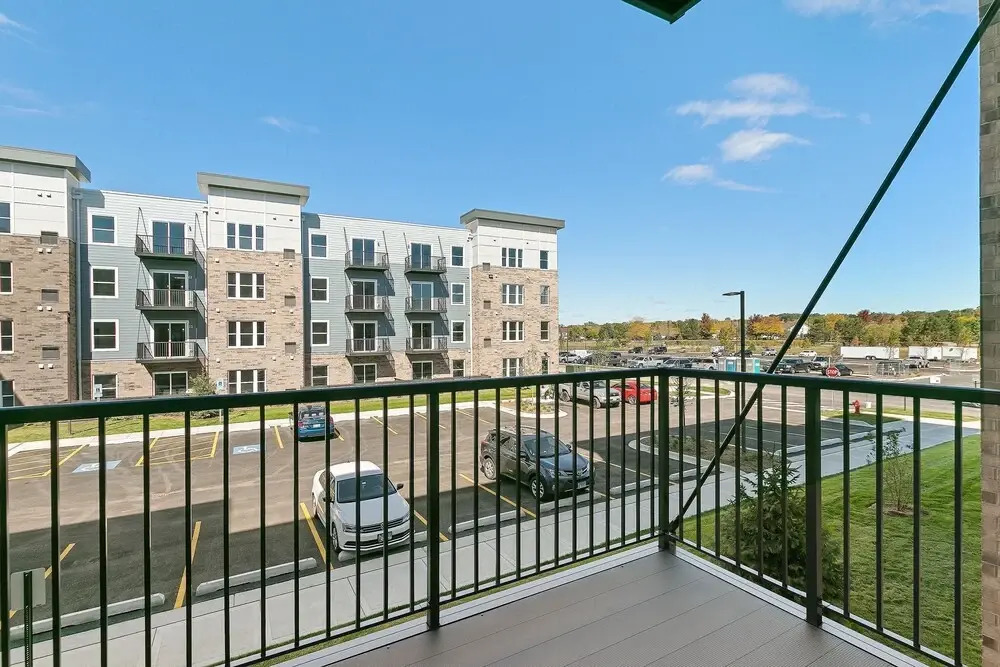 2BR Modern Living in Warrenville