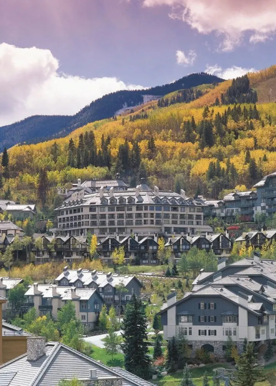 Scenic Penthouse  For 10, Ski In At Pines Lodge 3 Bedroom Condo by RedAwning