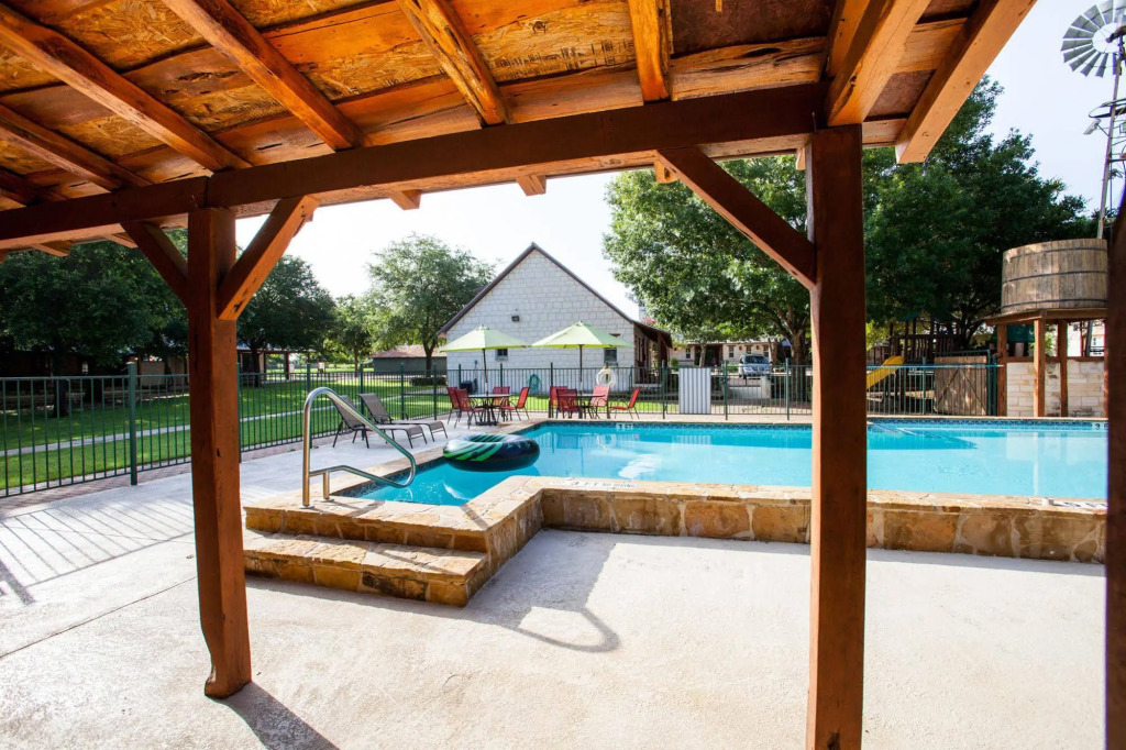 Gruene Cottages