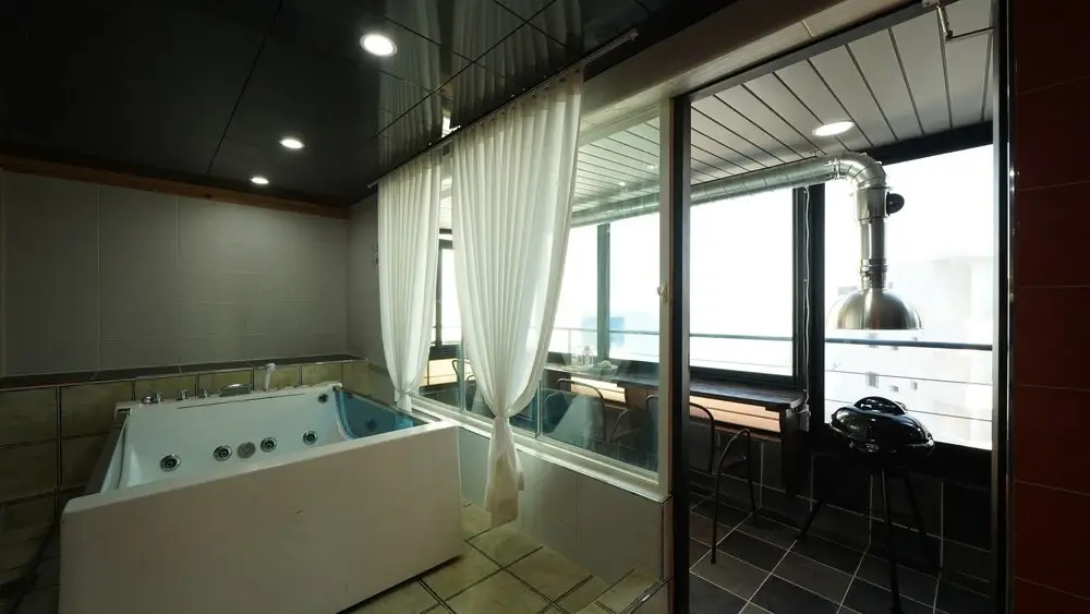 Geoje Memory Kids Pool Villa