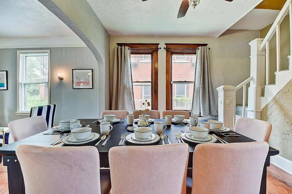 Designer House 5BR! Steps to Downtown/Fountain Sq!