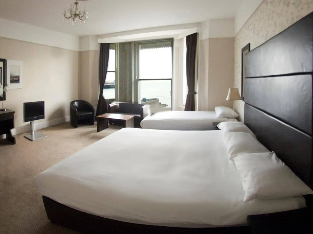 Queens Hotel & Spa