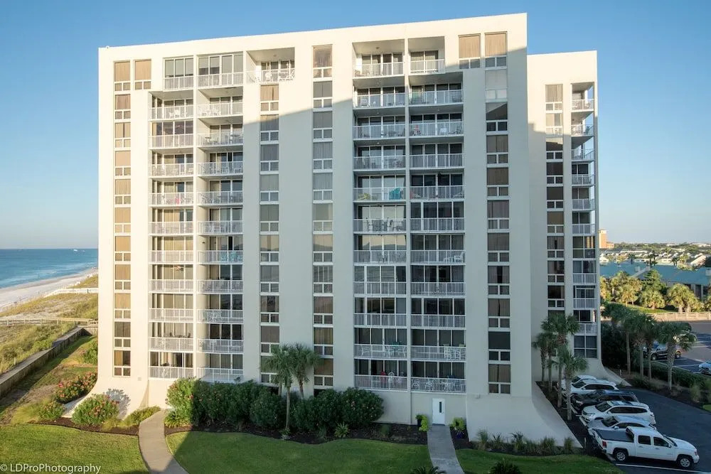 Shoreline Towers 1063 2 Bedroom Condo by RedAwning