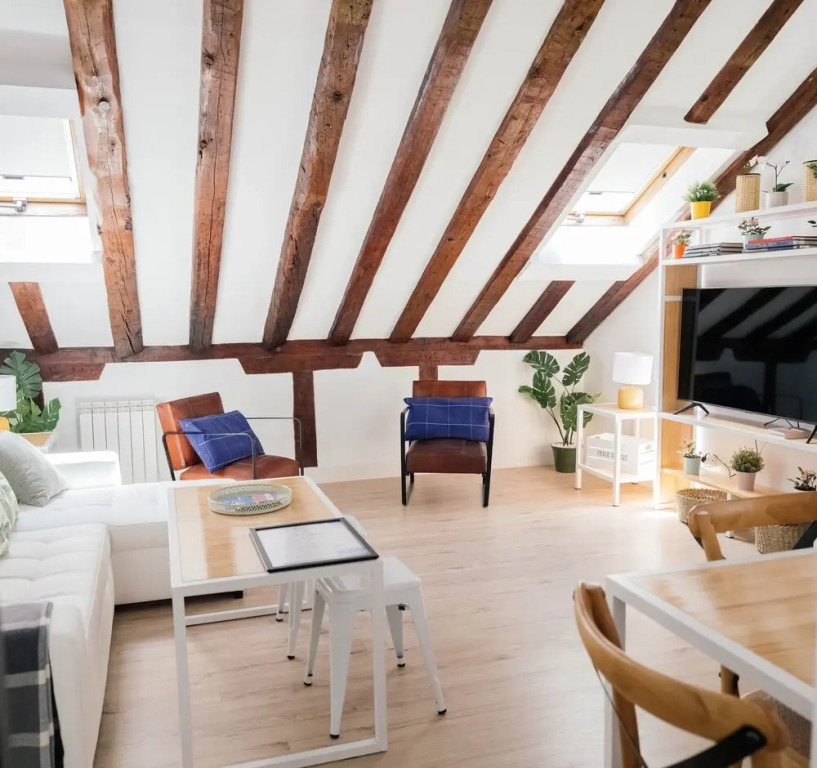 Slow Suites Sol