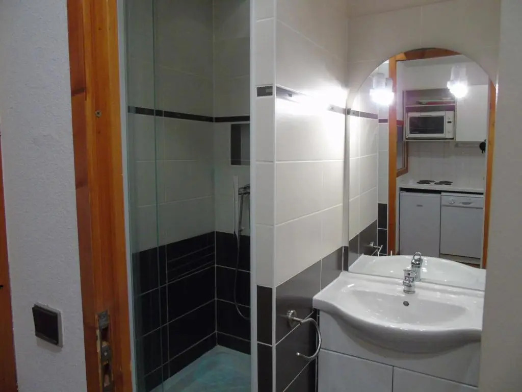 Appartement Valfréjus, 1 pièce, 4 personnes - FR-1-561-11