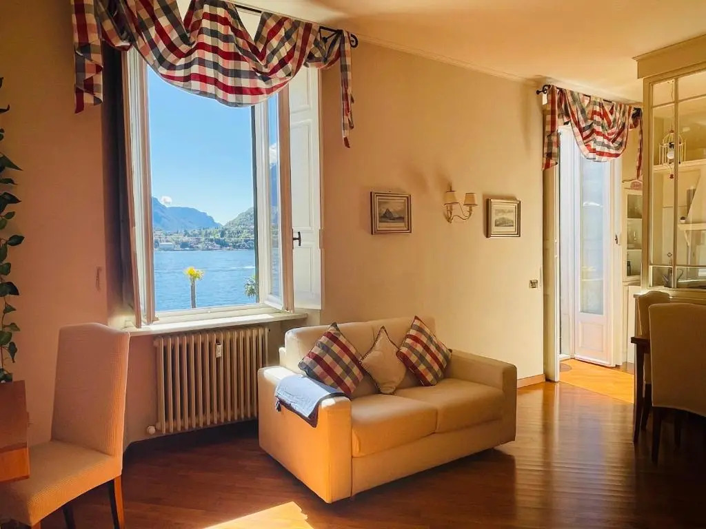 Belle Ile Lake View Suite