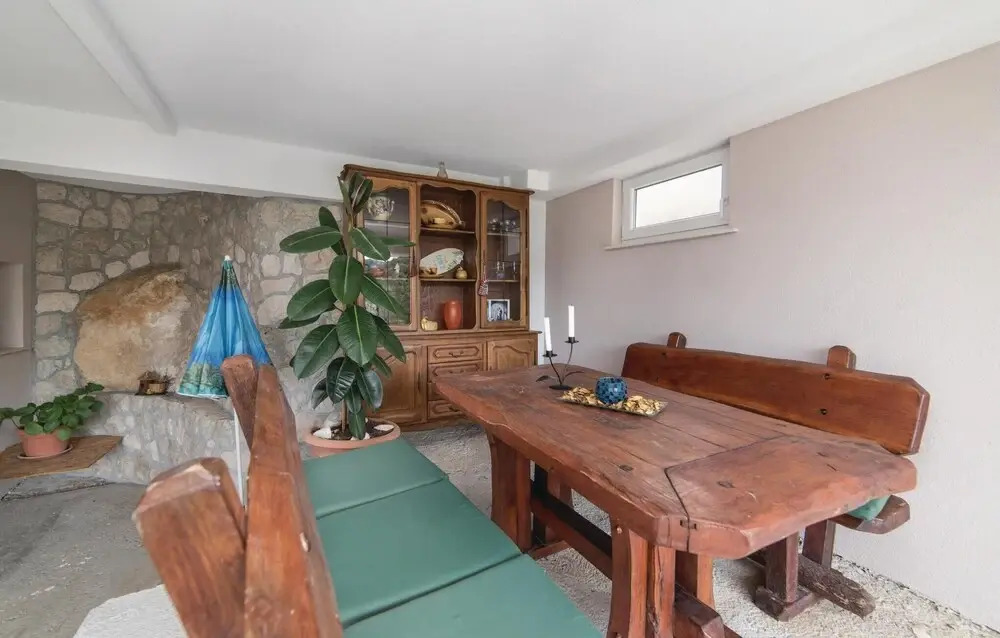 Amazing Home in Ploce With Wifi and 2 Bedrooms