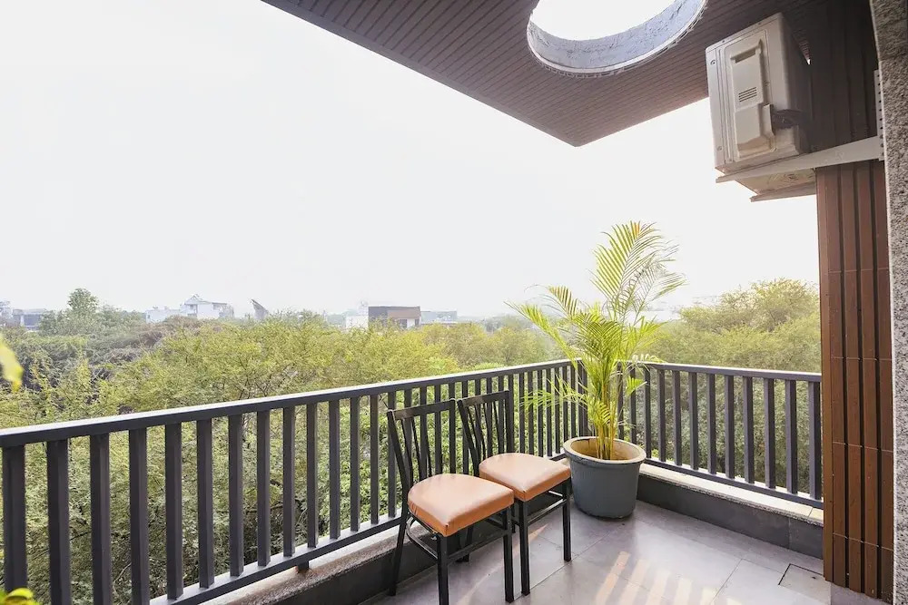 FabHotel Hygge Stay - 1.5km from Belvedere Towers Metro Station Gurgaon