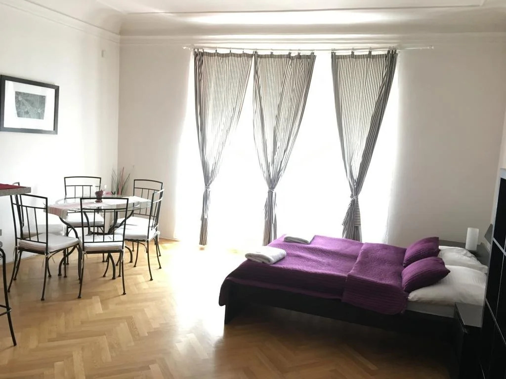 Residence Charles Bridge