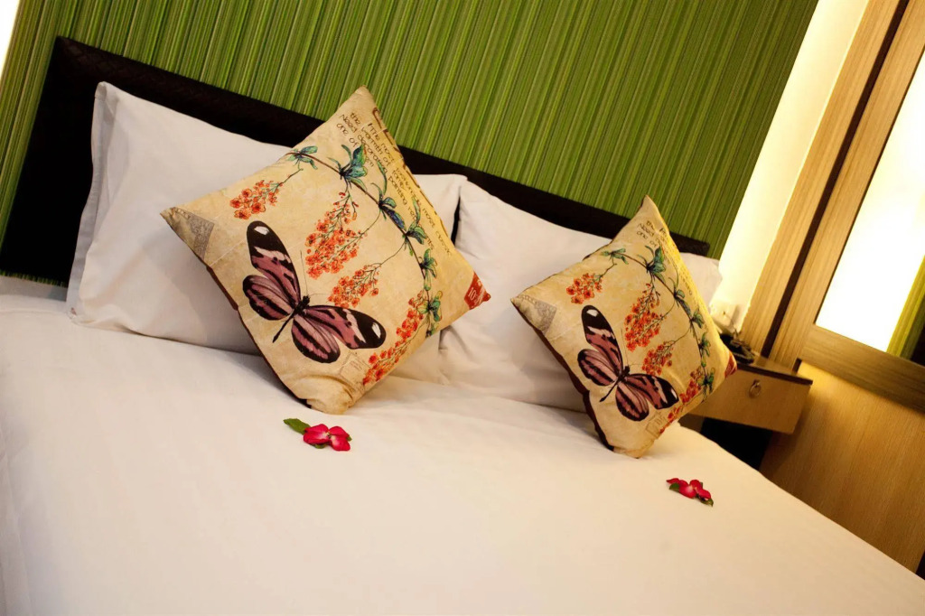 iCheck inn Chill Patong