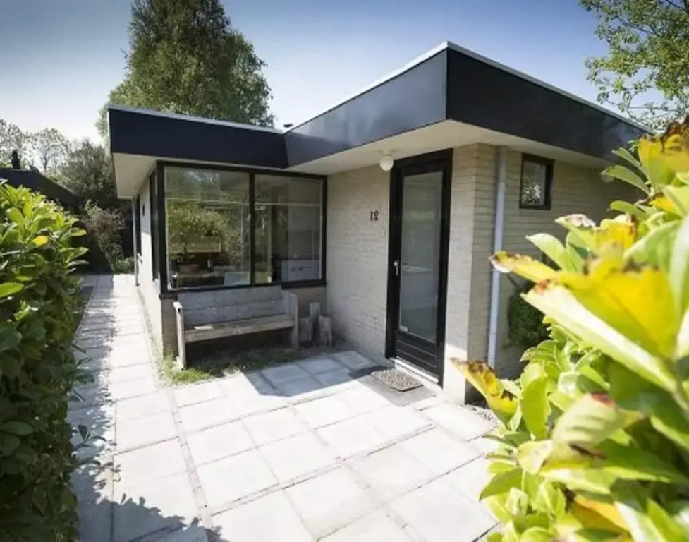 Family Bungalow With Garden