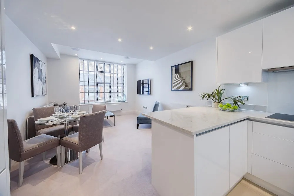 Palace Wharf Apartments