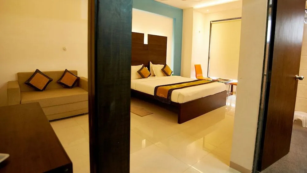 HOTEL SAI NISARG