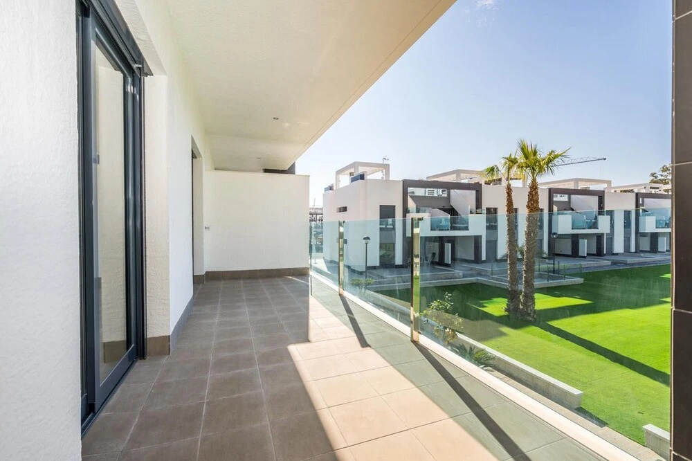 Apartment with 3 Bedrooms in Guardamar Del Segura, with Shared Pool, Furnished Terrace And Wifi - 4 Km From the Beach