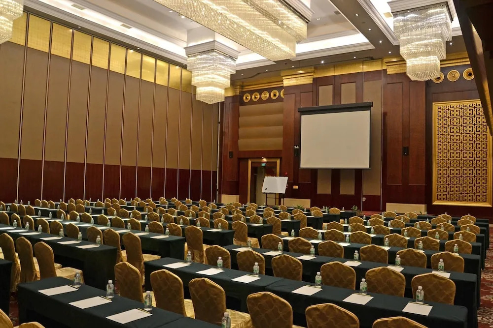 Foshan Green Lake Hot Spring Hotel