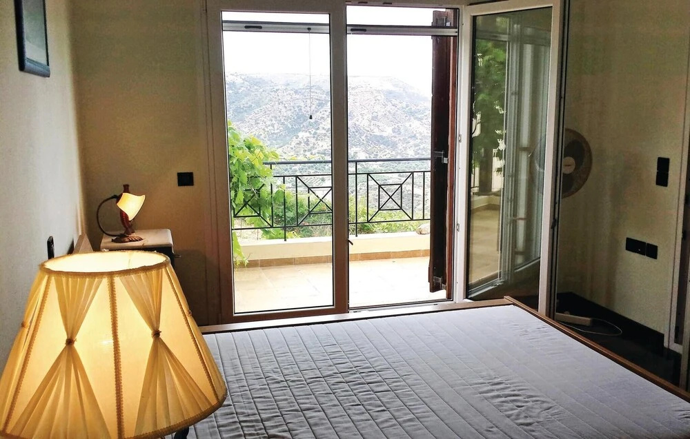 Nice Home In Plativola Aggrethym