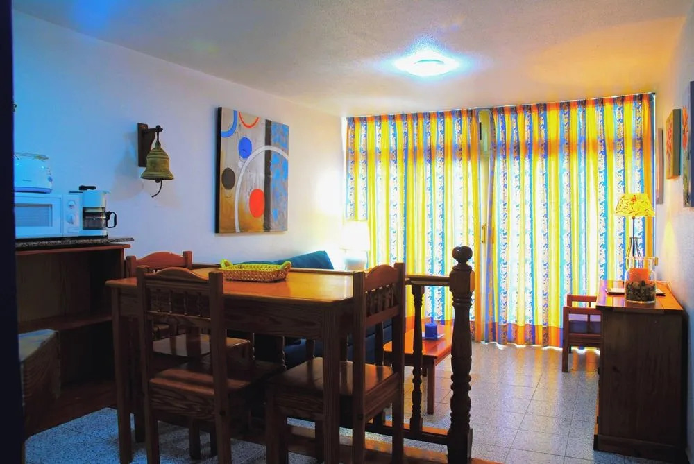 Apartamentos Tamaran