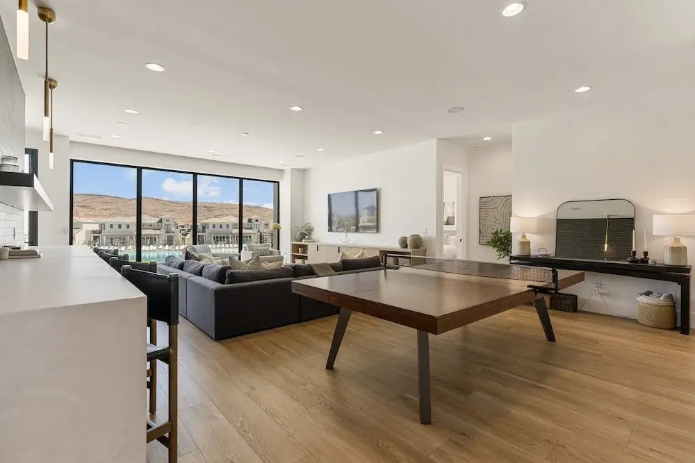 Luxury Beachside 7 Bedroom Home