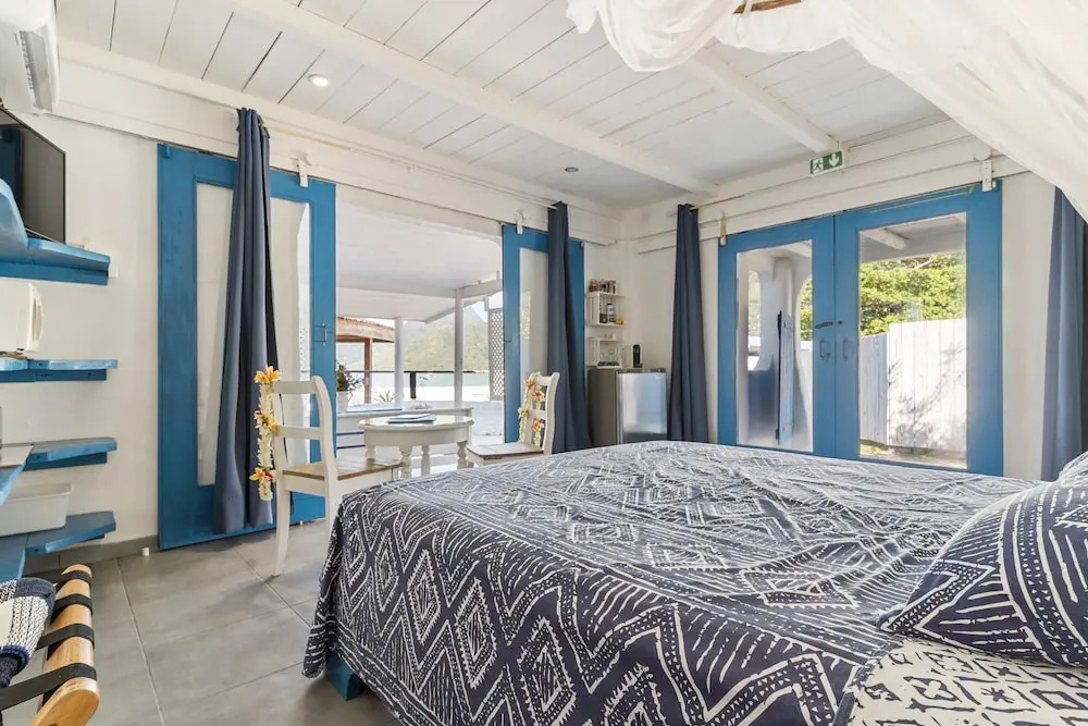 Seaside Air-conditioned Bungalow Tamara