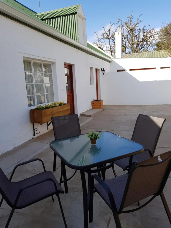 Uniondale Manor Guesthouse