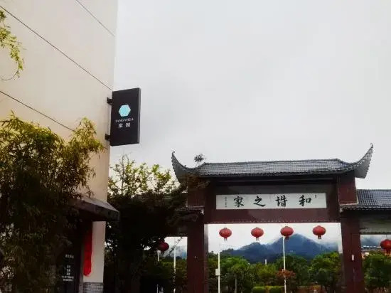 Tang Villa
