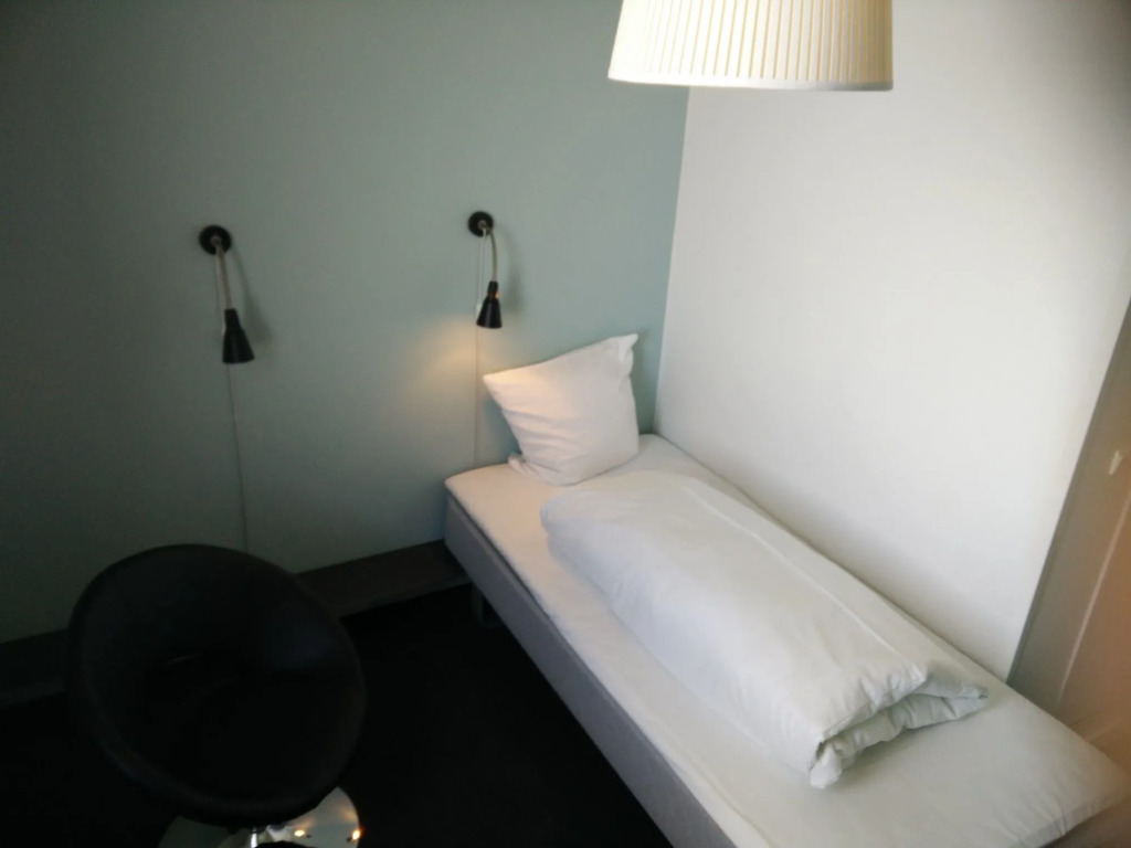 Motel X