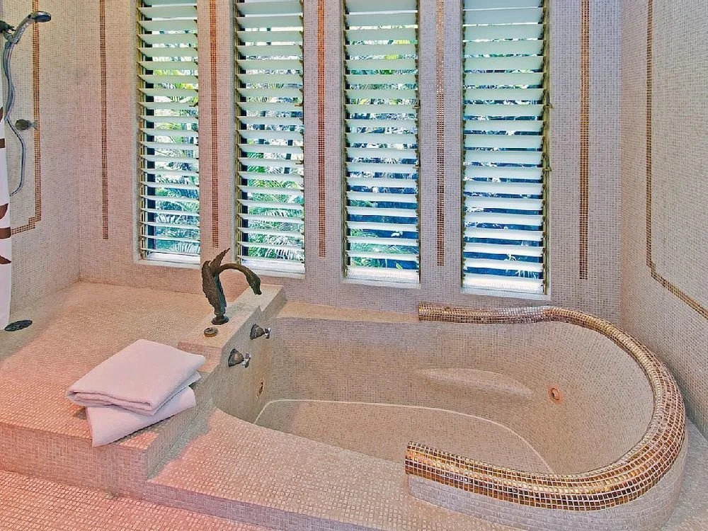 Kailua Ocean View Estate
