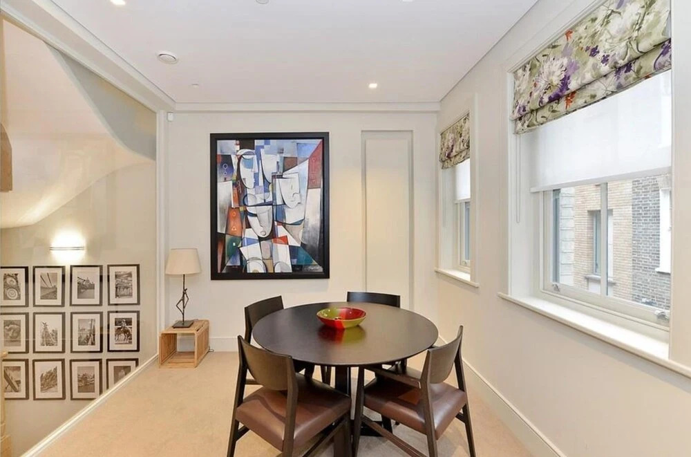 Charming 3-bed House in London