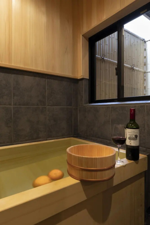 Shirakabanoyado-DOUNIWA, 白樺の宿-堂庭, Private House Near Osaka Castle
