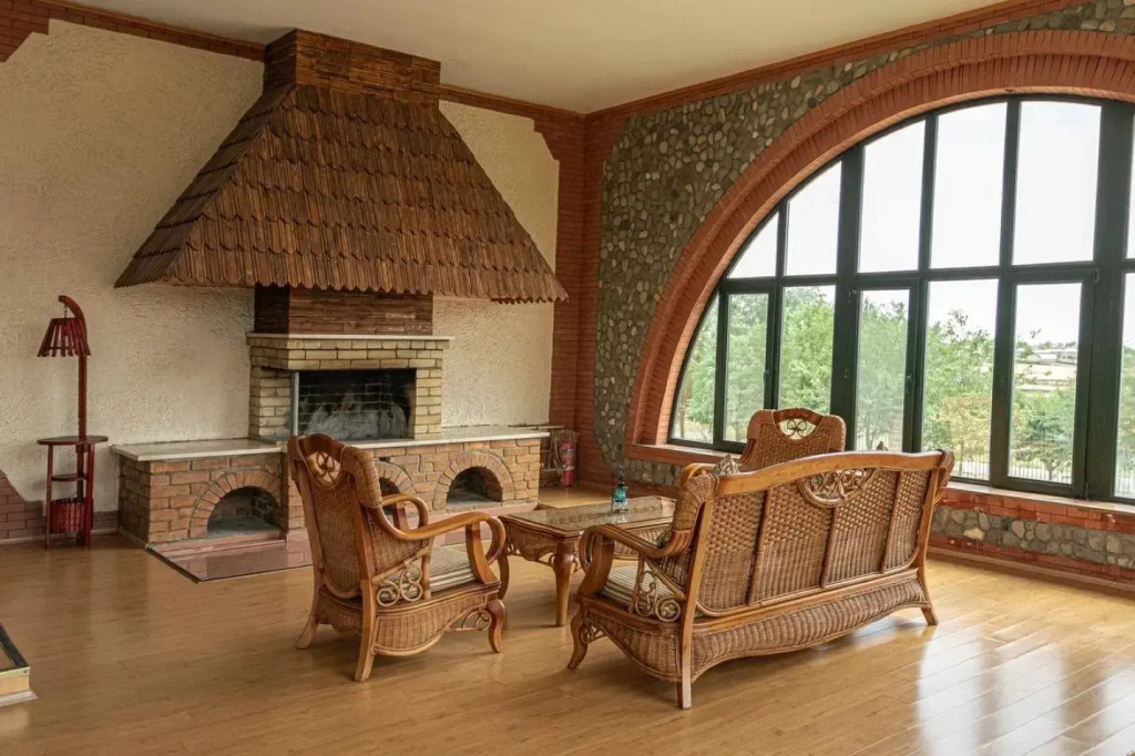 Chabiant Winery Hotel