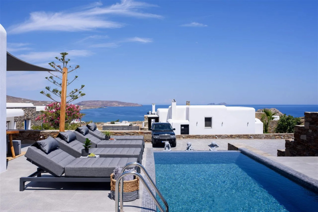 Myconian Platinum Superior & Junior Villas