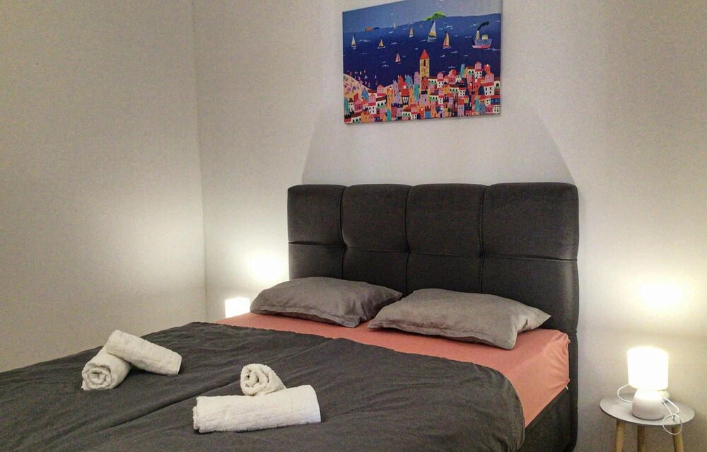 Beautiful Apartment in Turanj With Wifi and 1 Bedrooms