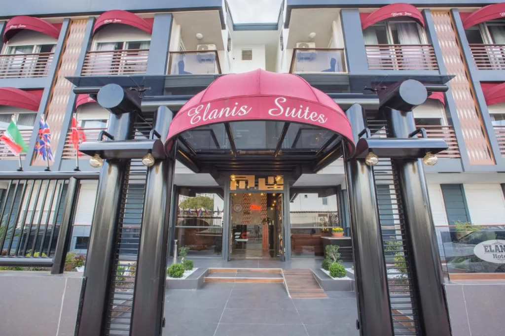 Elanis Suites