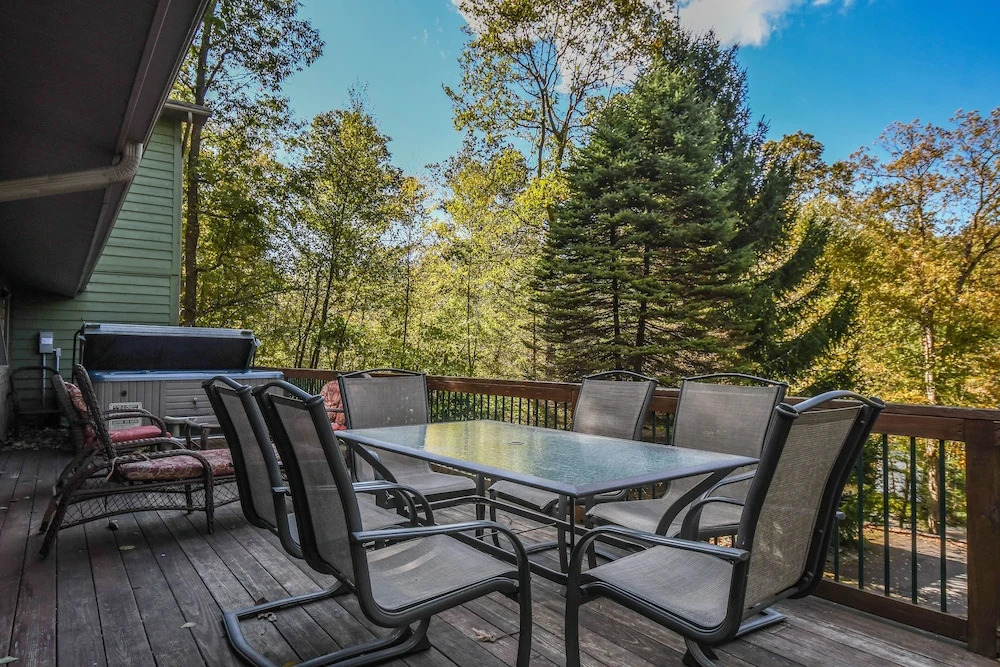 Oakleaf Lodge 5 Bedroom House