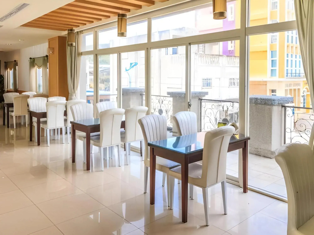 Starrise Leisure Hotel