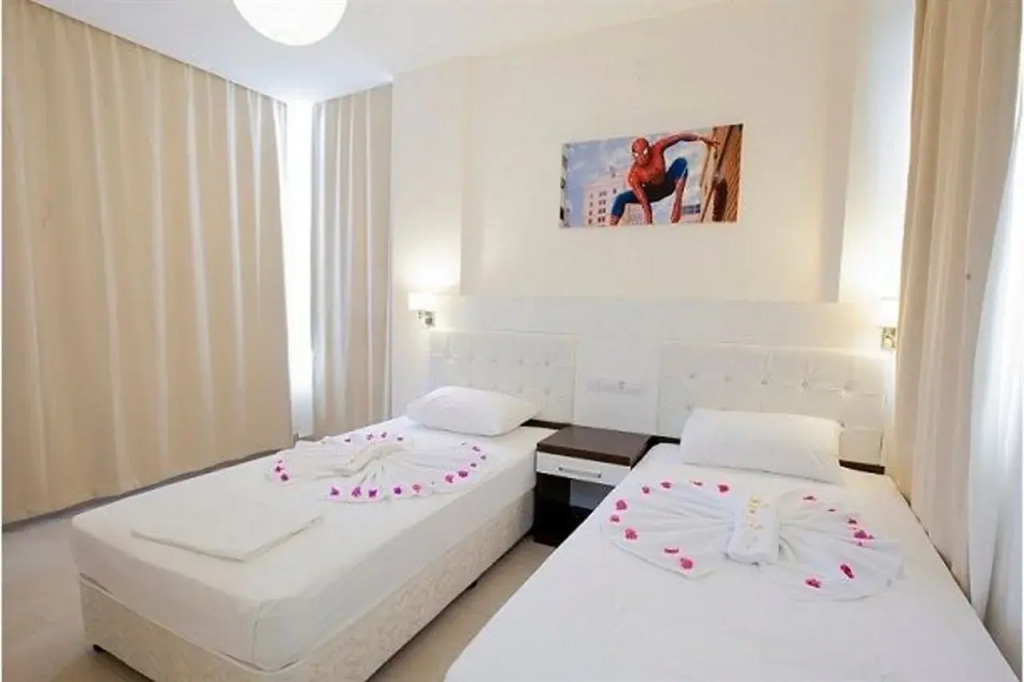 Side Suite Hotel